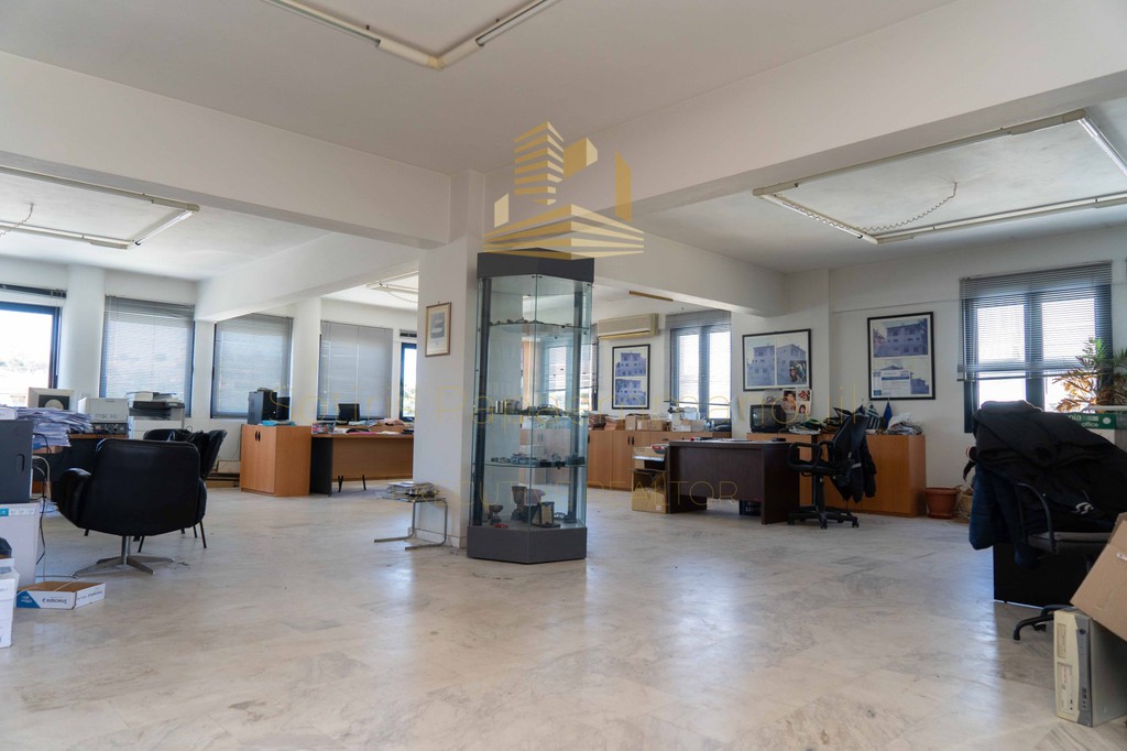 Επιχειρηματικό κτίριο 544 τ.μ. προς πώληση, Ραφήνα