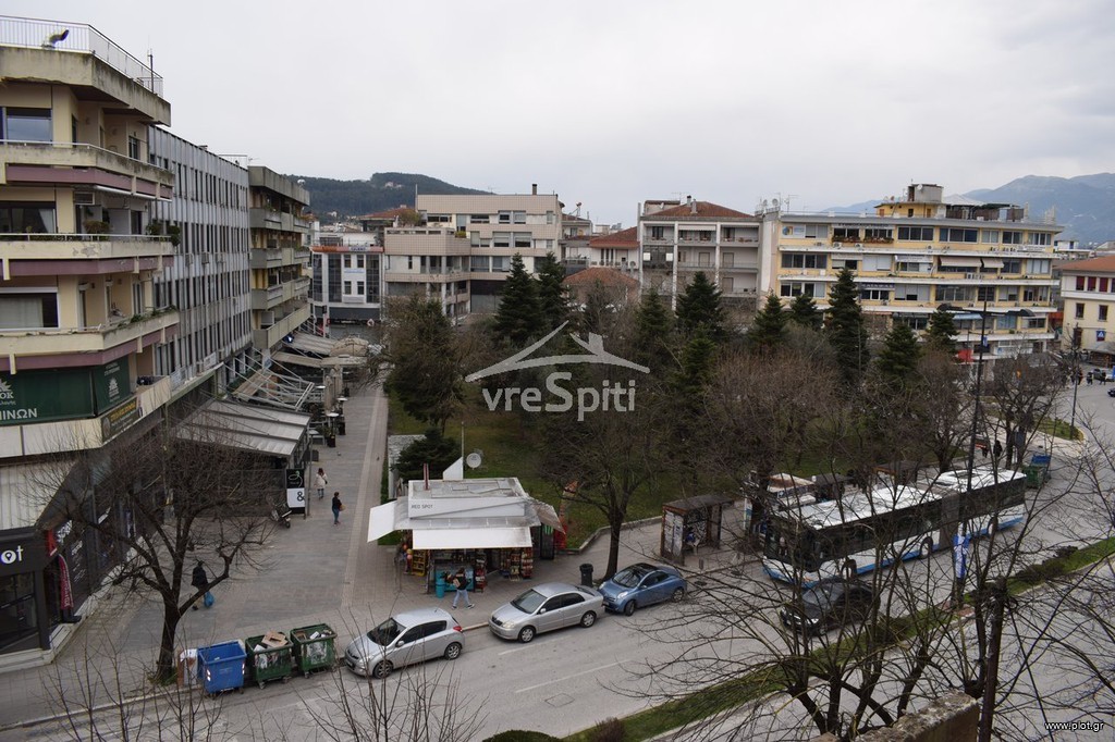 Επιχειρηματικό κτίριο 33,66 τ.μ. προς πώληση, Ν. Ιωαννίνων, Ιωάννινα