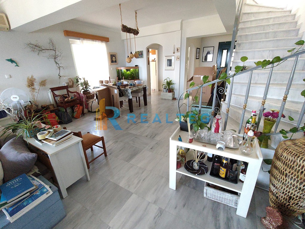 Μεζονέτα 297 τ.μ. πρός πώληση, Αττική - Υπόλοιπο, Μαρκόπουλο