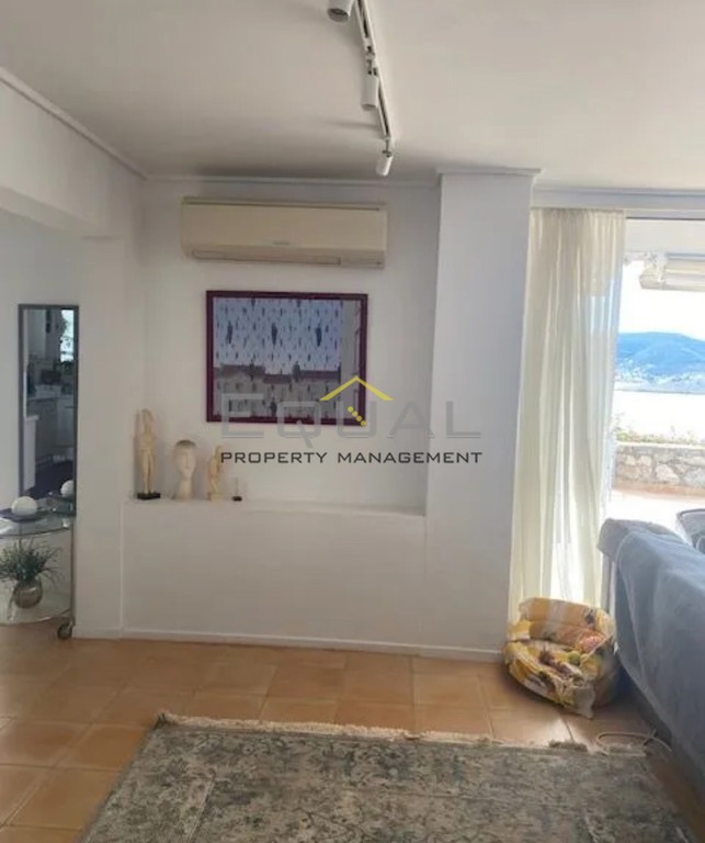 Βίλλα 380 τ.μ. πρός πώληση, Αττική - Υπόλοιπο, Μαρκόπουλο