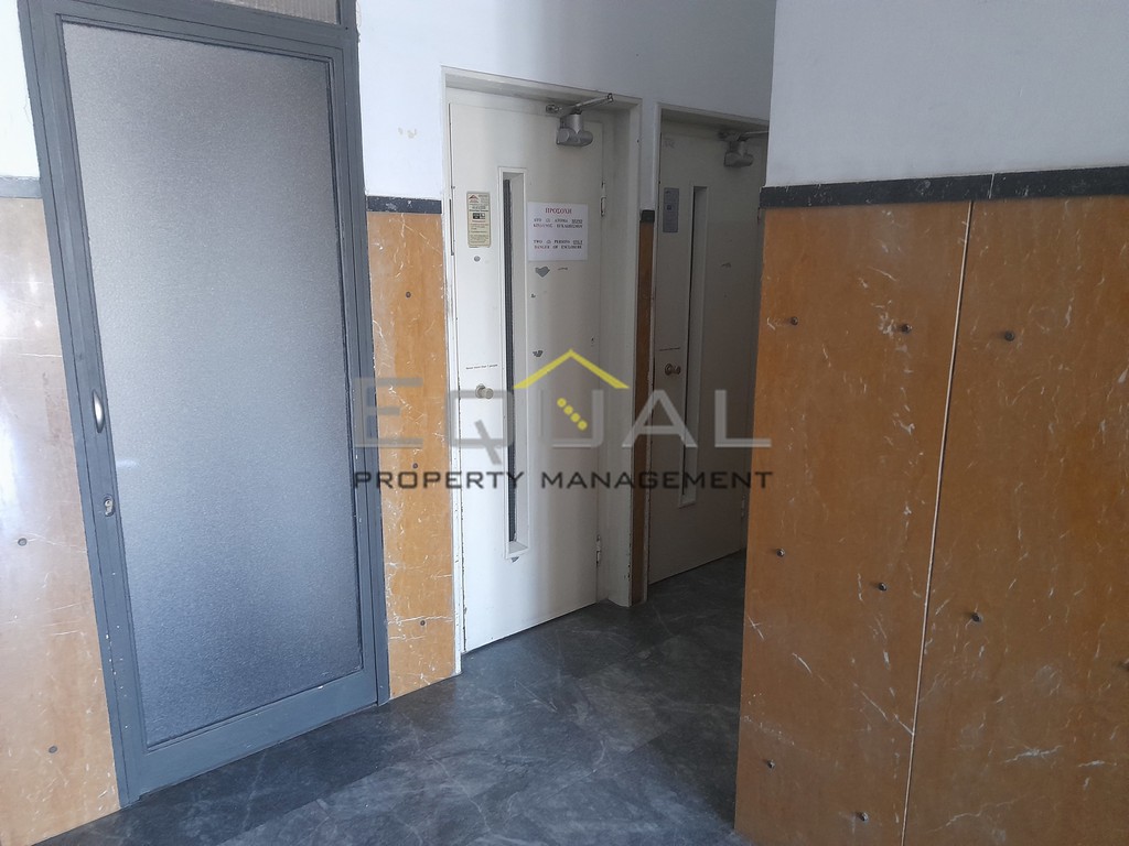 Γραφείο 450 τ.μ. προς πώληση, Αθήνα - Κέντρο, Κέντρο