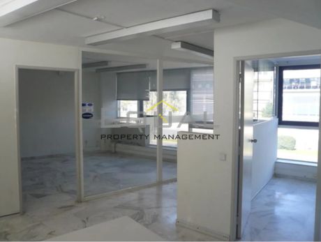 Office 320 sqm for rent