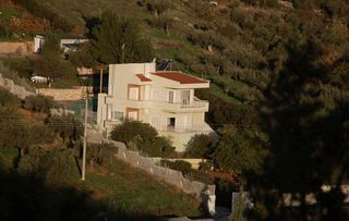 Μεζονέτα 300 τ.μ. για πώληση
