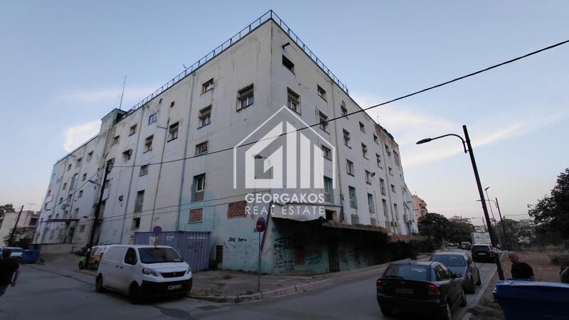 Βιοτεχνικός χώρος 2.340 τ.μ. προς πώληση, Πλατεία Δημοκρατίας Σταυρούπολης
