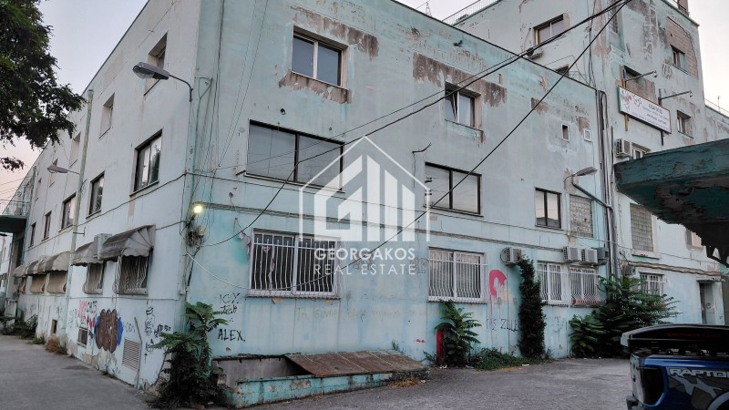 Βιοτεχνικός χώρος 2.340 τ.μ. προς πώληση, Πλατεία Δημοκρατίας Σταυρούπολης