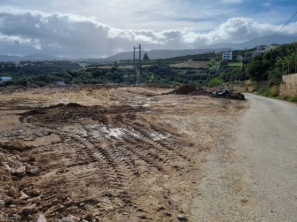Αγροτεμάχια 5.600 τ.μ. προς πώληση, Ν. Ρεθύμνου, Ρέθυμνο