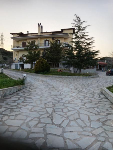 Κτίριο 750 τ.μ. πρός πώληση, Βοιωτία, Θήβα