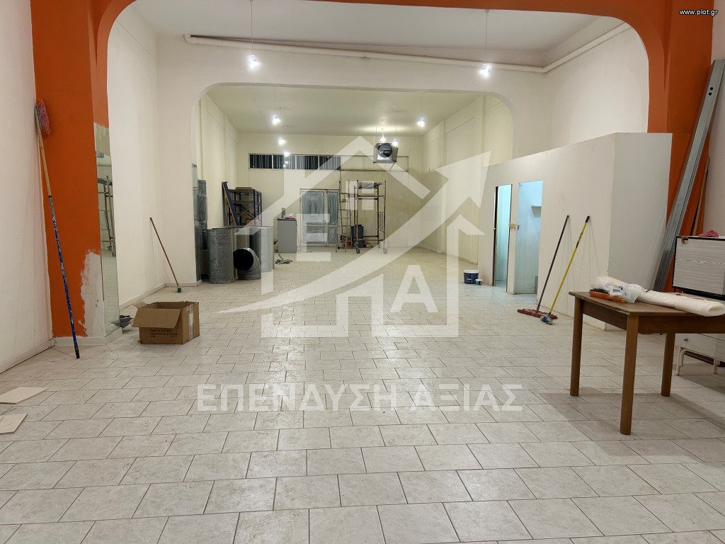 Κατάστημα 180 τ.μ. προς ενοικίαση, Εσταυρωμένος