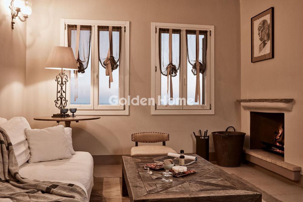 Συγκρότημα διαμερισμάτων 555 τ.μ. προς πώληση, Άγιος Σώστης Τήνου