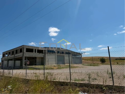 Επιχειρηματικό κτίριο 2.000 τ.μ. πρός ενοικίαση, Βοιωτία, Θήβα