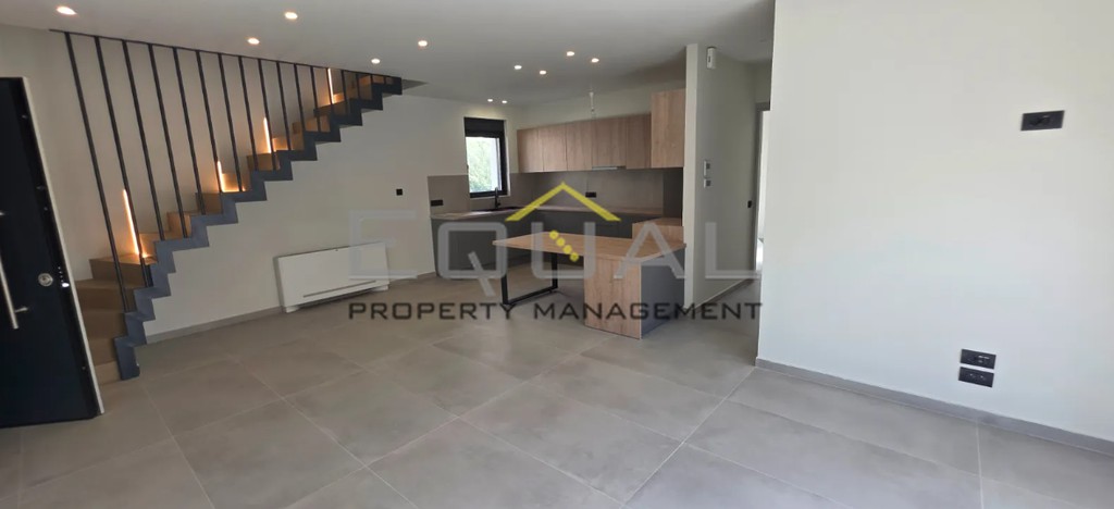 Maisonette 115 sqm for rent, Athens - South, Voula
