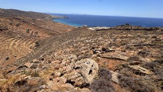 Οικόπεδο 4.600 τ.μ. προς πώληση, Χώρα Τήνου-thumb-1
