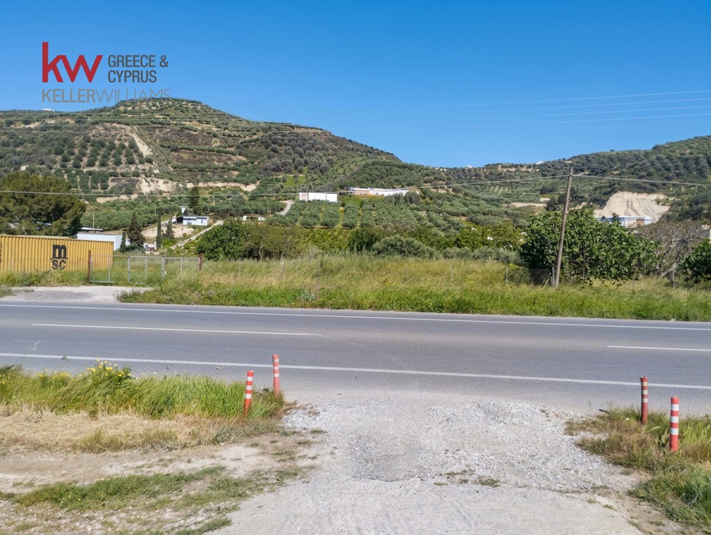 Land plot 2.355 sqm for sale, Heraklion Prefecture, Heraclion Cretes