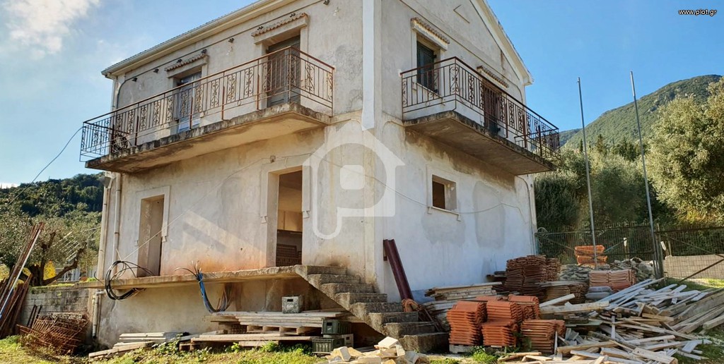 Αγροτεμάχια 4.010 τ.μ. προς πώληση, Περαχώρι Ιθάκης