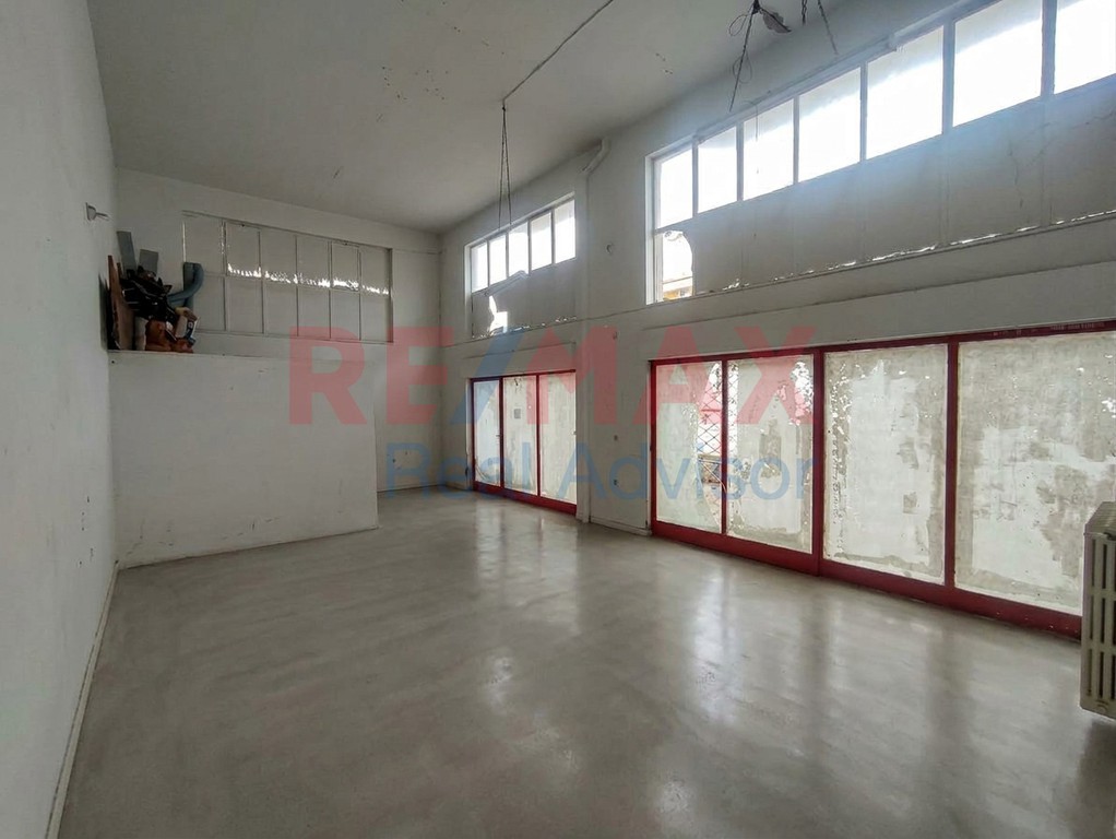 Επιχειρηματικό κτίριο 570 τ.μ. προς πώληση, Λυκότρυπα
