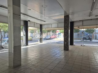Κατάστημα 127 τ.μ. πρός ενοικίαση