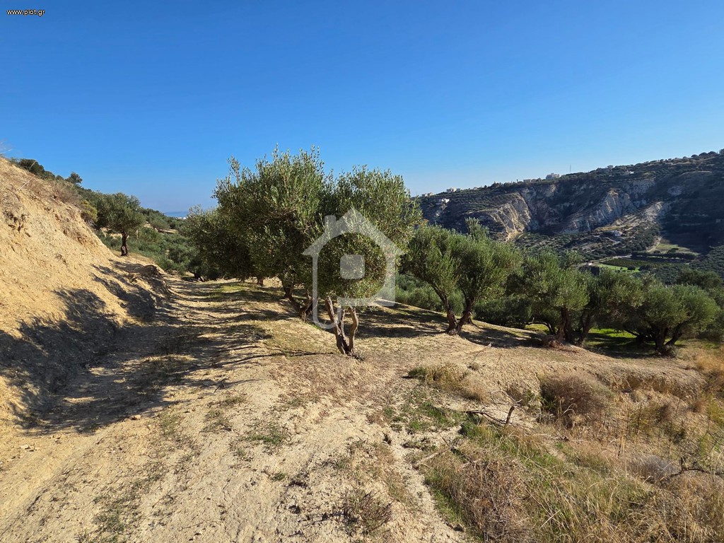 Οικόπεδο 9.980 τ.μ. πρός πώληση, Ν. Ηρακλείου, Ηράκλειο Κρήτης