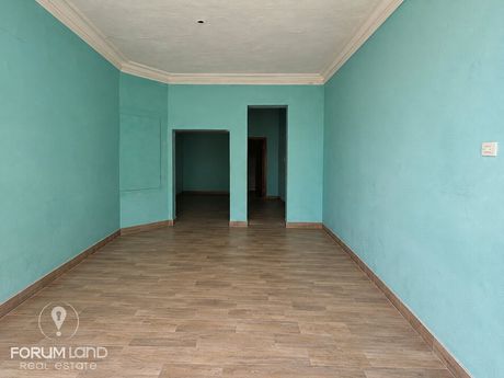 Επιχειρηματικό κτίριο 700 τ.μ. προς πώληση