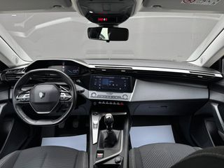 Peugeot 308 2022-thumb-2