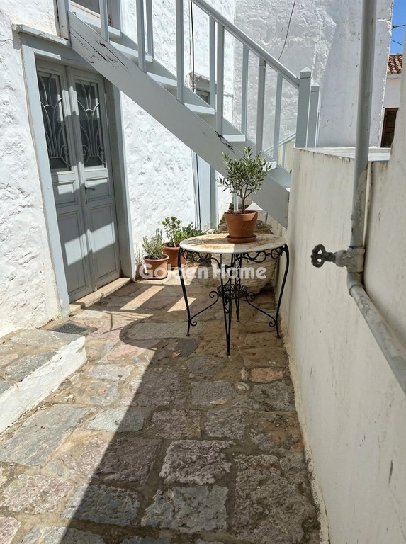 Κτίριο 315 τ.μ. πρός πώληση, Νησιά Αργοσαρωνικού, Ύδρα