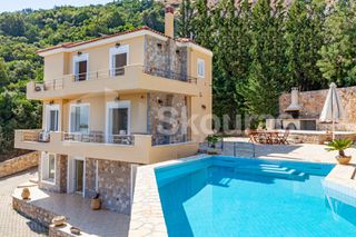 Detached home 230 sqm for rent