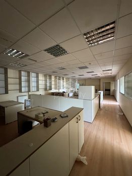 Επιχειρηματικό κτίριο 3.217 τ.μ. πρός ενοικίαση