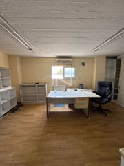 Business bulding 3.217 sqm for sale