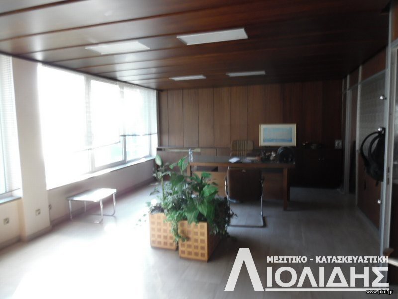 Επαγγελματικό 394 τ.μ. προς ενοικίαση, Βαρδάρης