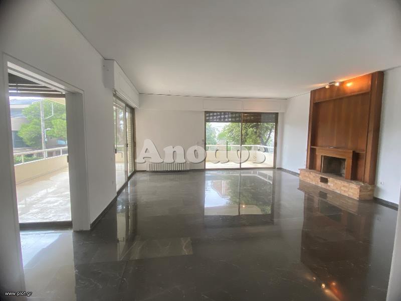 Διαμέρισμα 190 τ.μ. προς ενοικίαση, Πολιτεία