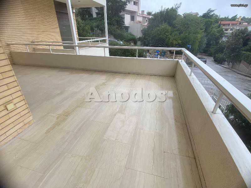 Διαμέρισμα 190 τ.μ. προς ενοικίαση, Πολιτεία