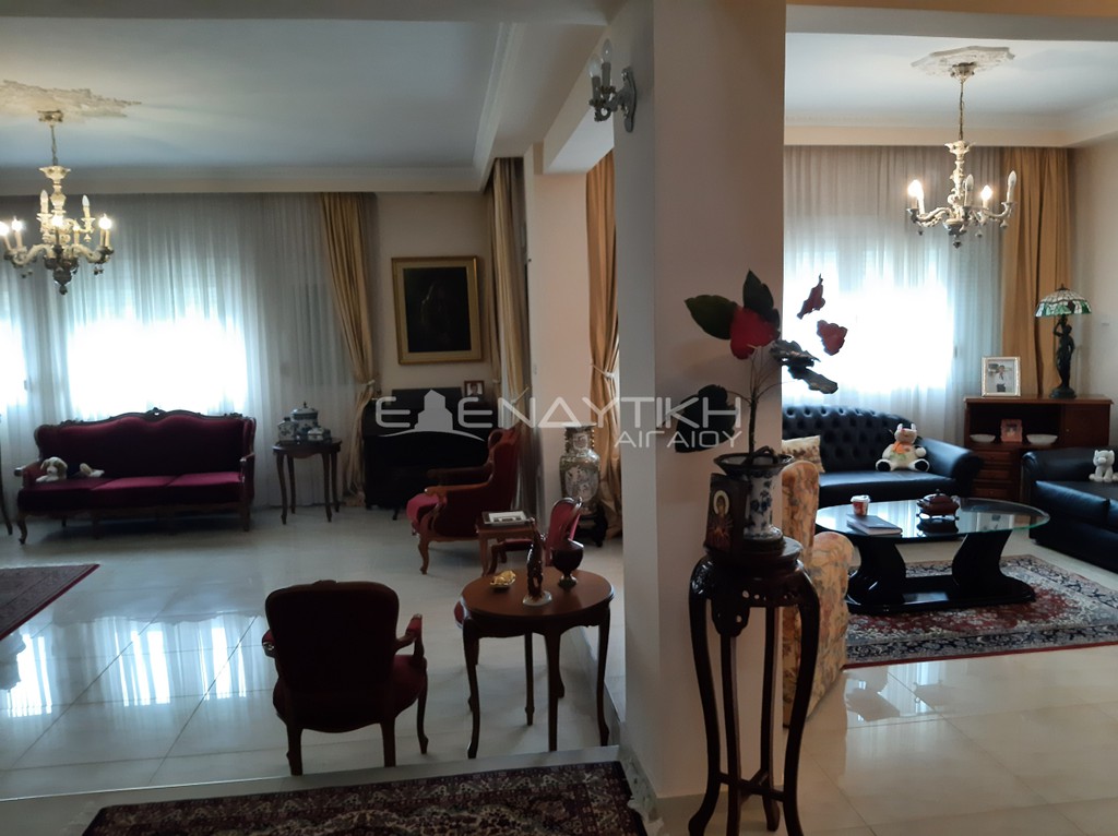 Μονοκατοικία 354 τ.μ. προς πώληση, Κέντρο Βασιλικών