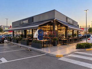 Store 157 sqm for rent