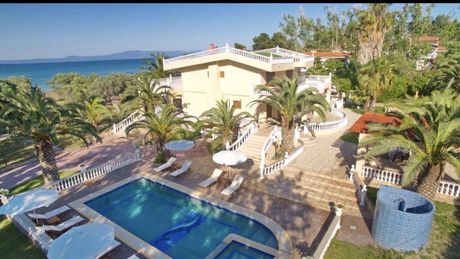 Villa 350 sqm for sale