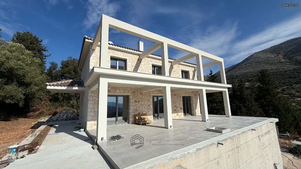 Μονοκατοικία 280 τ.μ. πρός πώληση, Ν. Κεφαλονιάς, Κεφαλονιά