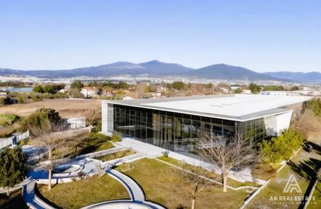 Επιχειρηματικό κτίριο 3.590 τ.μ. προς πώληση