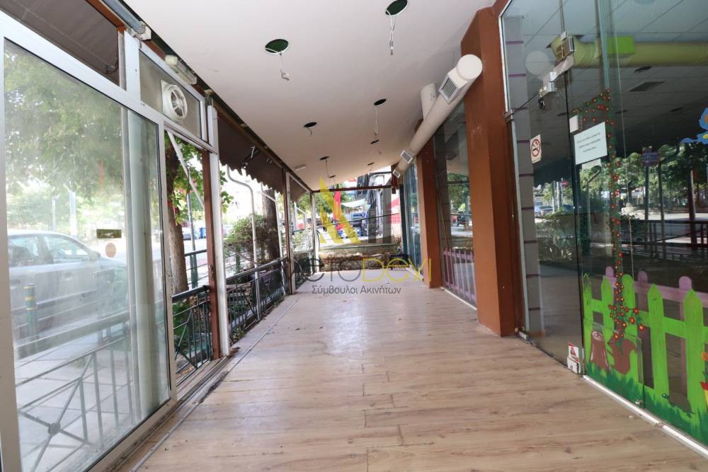 Κατάστημα 180 τ.μ. προς ενοικίαση, Παράσχου