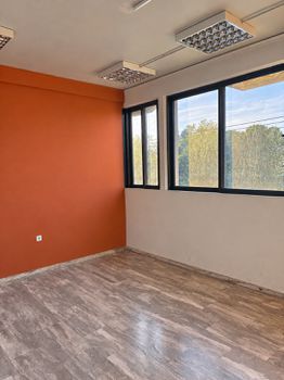 Office 85 sqm for rent