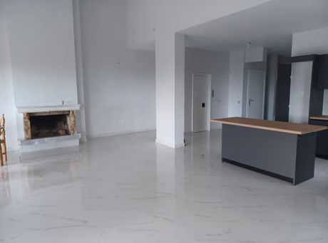 Detached home 380 sqm for sale