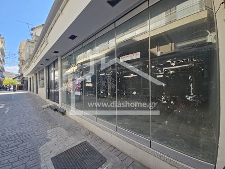 Store 151 sqm for rent