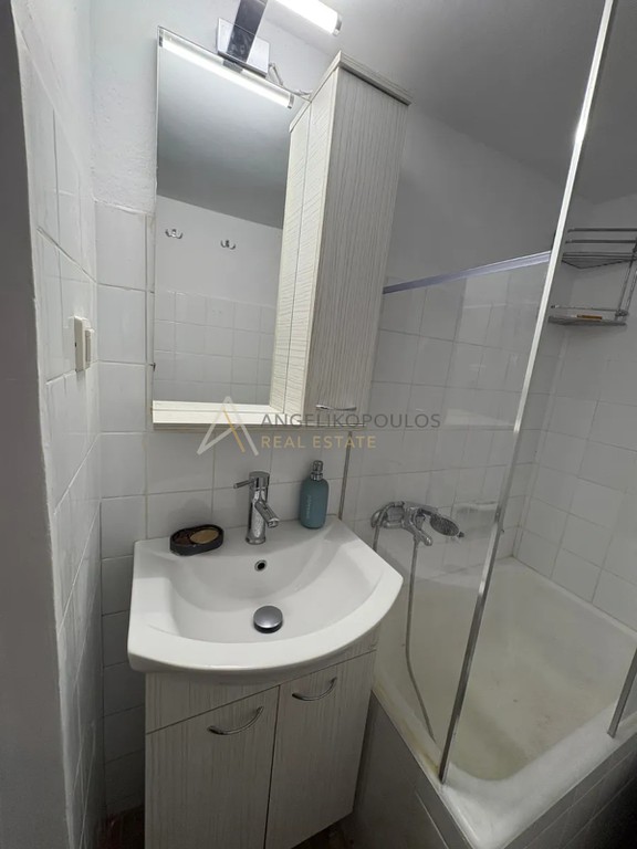 Studio / γκαρσονιέρα 28 τ.μ. προς ενοικίαση, Πλατεία Γκύζη