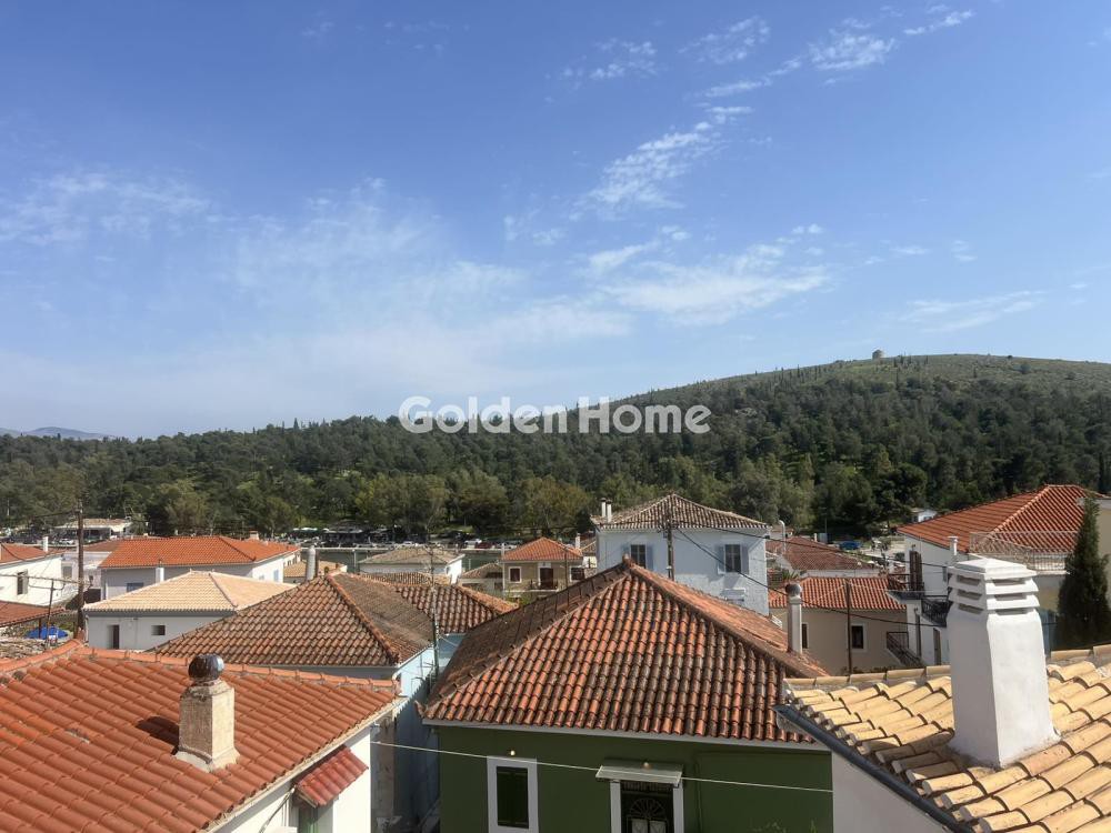 Μονοκατοικία 210 τ.μ. προς πώληση, Φωκίδα, Γαλαξίδι