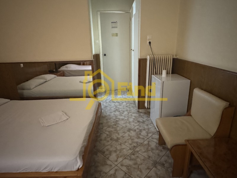Ξενοδοχείο 942 τ.μ. προς πώληση, Κουνέλια