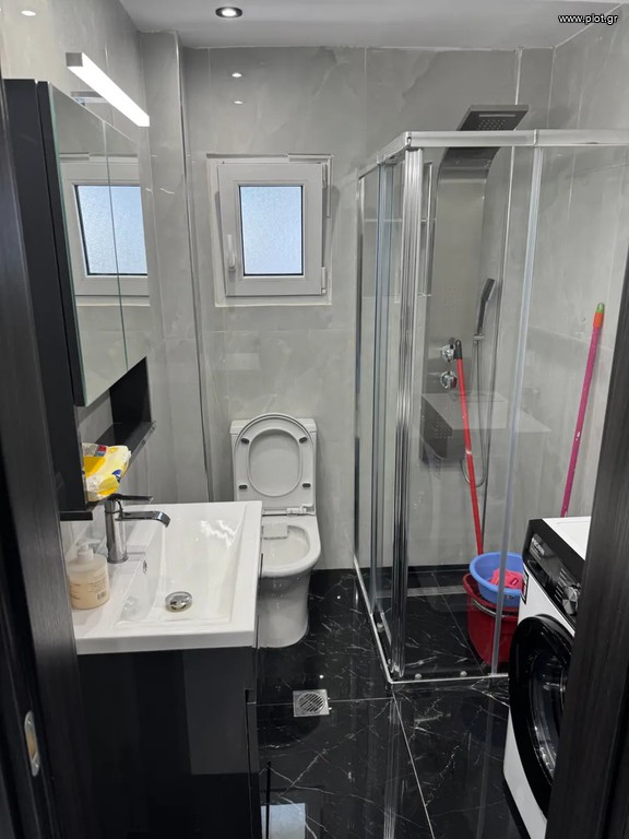 Studio / γκαρσονιέρα 44 τ.μ. προς ενοικίαση, Χαριλάου