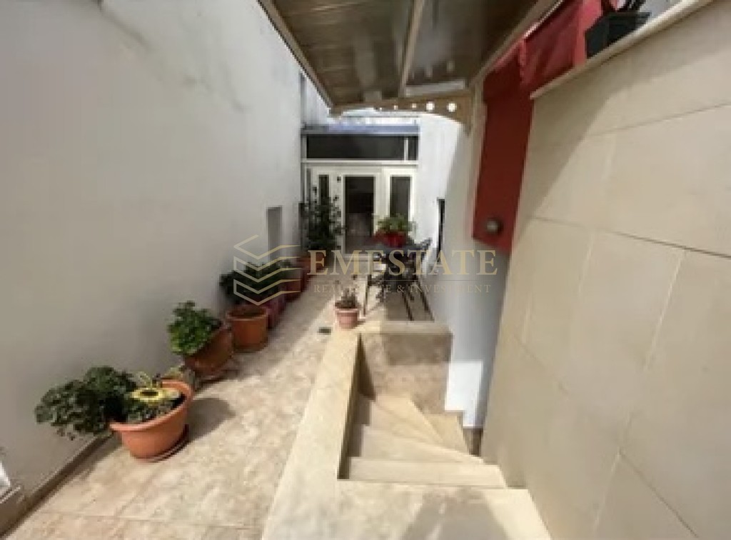 Μεζονέτα 250 τ.μ. προς πώληση, Νέα Ραιδεστός