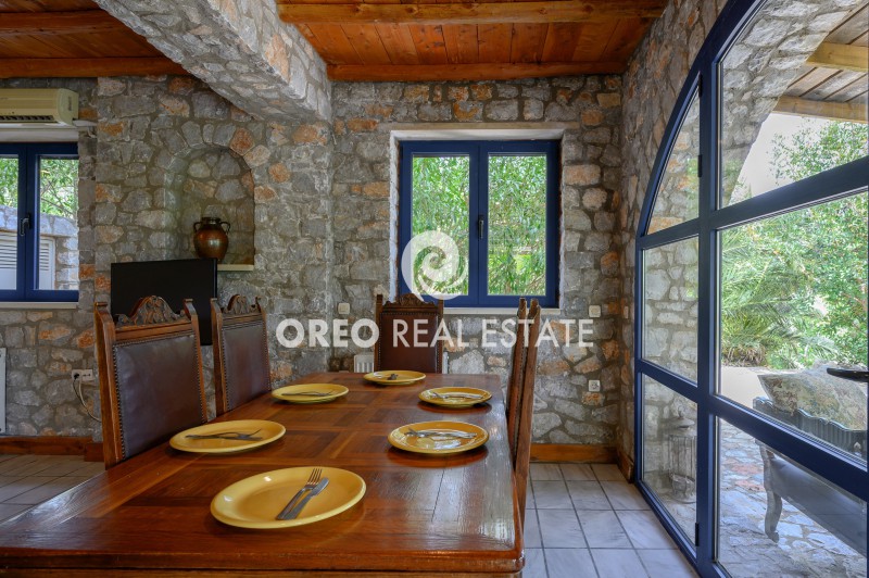 Βίλλα 250 τ.μ. προς πώληση, Λαμπινή