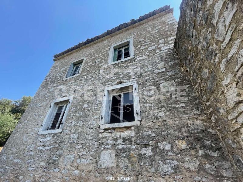Κτίριο 150 τ.μ. προς πώληση, Κασσιόπη