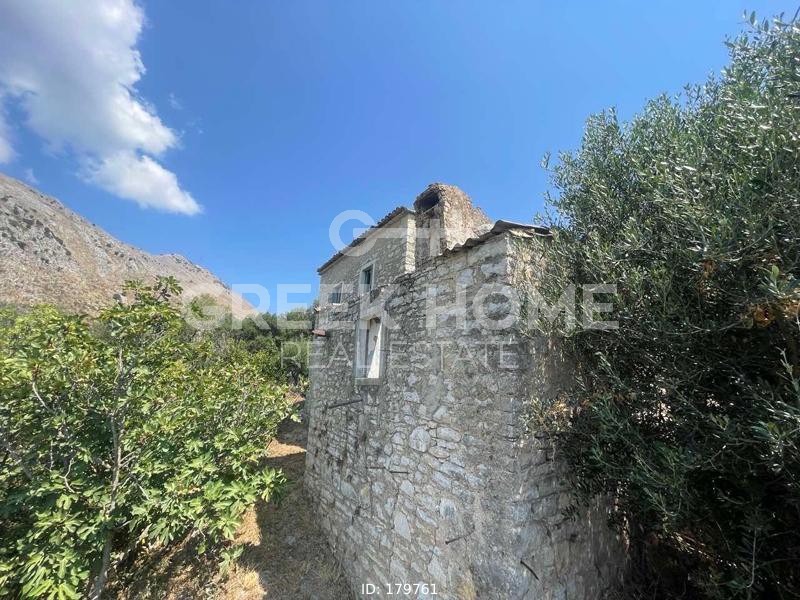 Κτίριο 150 τ.μ. προς πώληση, Κασσιόπη