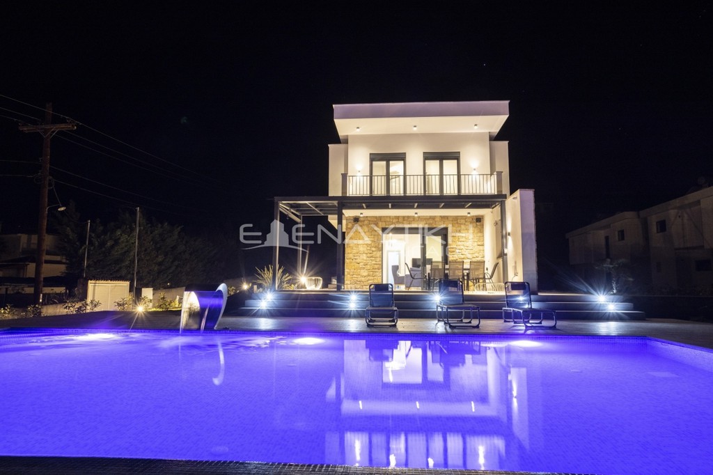Μεζονέτα 180 τ.μ. προς πώληση, Πευκοχώρι