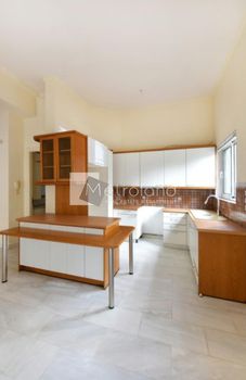Maisonette 330 sqm for sale