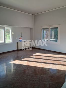 Διαμέρισμα 240 τ.μ. προς ενοικίαση